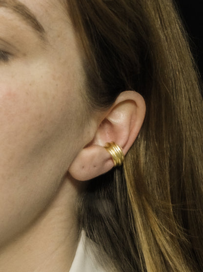 Column Base Bold Earcuff